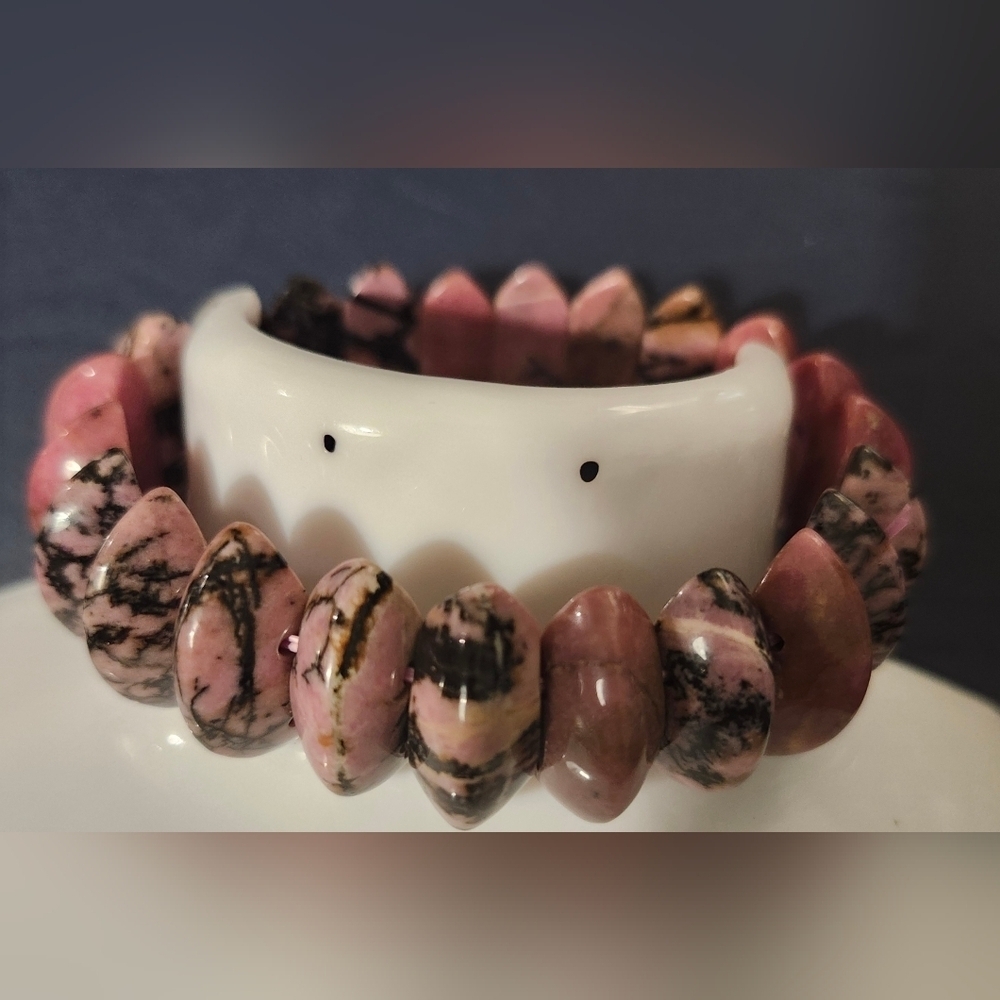 This is a rhodonite bracelet - Picture 2 of 4